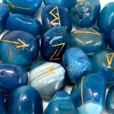 Gemstone Runes Set in Pouch - Blue Onyx