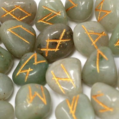 Gemstone Runes Set in Pouch - Green Aventurine